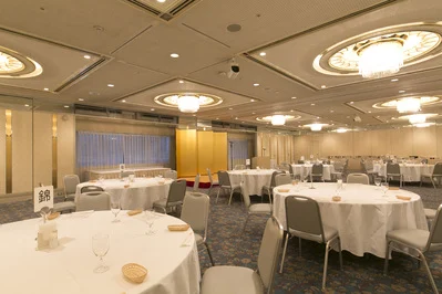 新大阪ワシントンホテルプラザ 2階宴会場「老松・若竹」の会食レイアウト